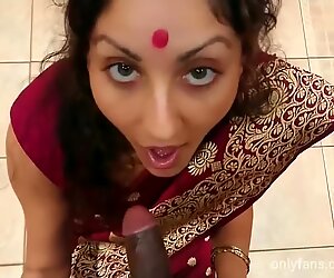 Näkökulma etelä-aasialainen bhabhi in saree antaa kiimainen lonely devar a suihinotto - hindi bollywood porno tarina - Candy Samira